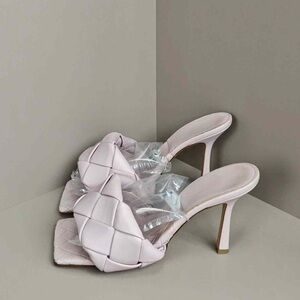 Authentic Bottega Veneta Light Pink Woven Heels